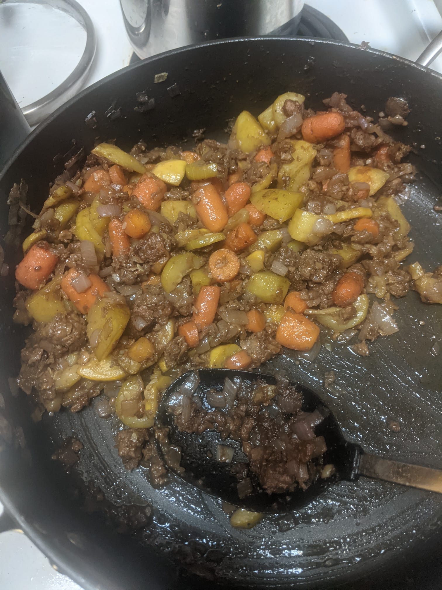 Hearty Meat-Veggie Medley